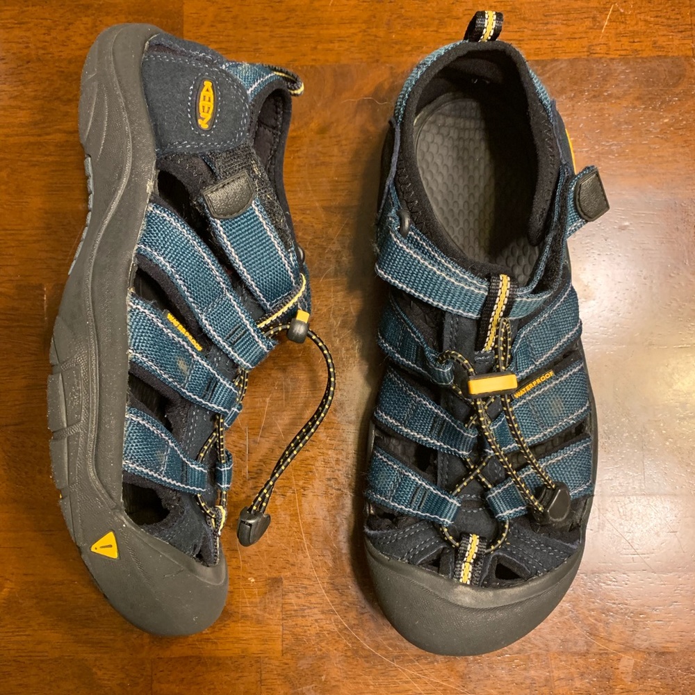 Keen Newport water proof sandals navy blue